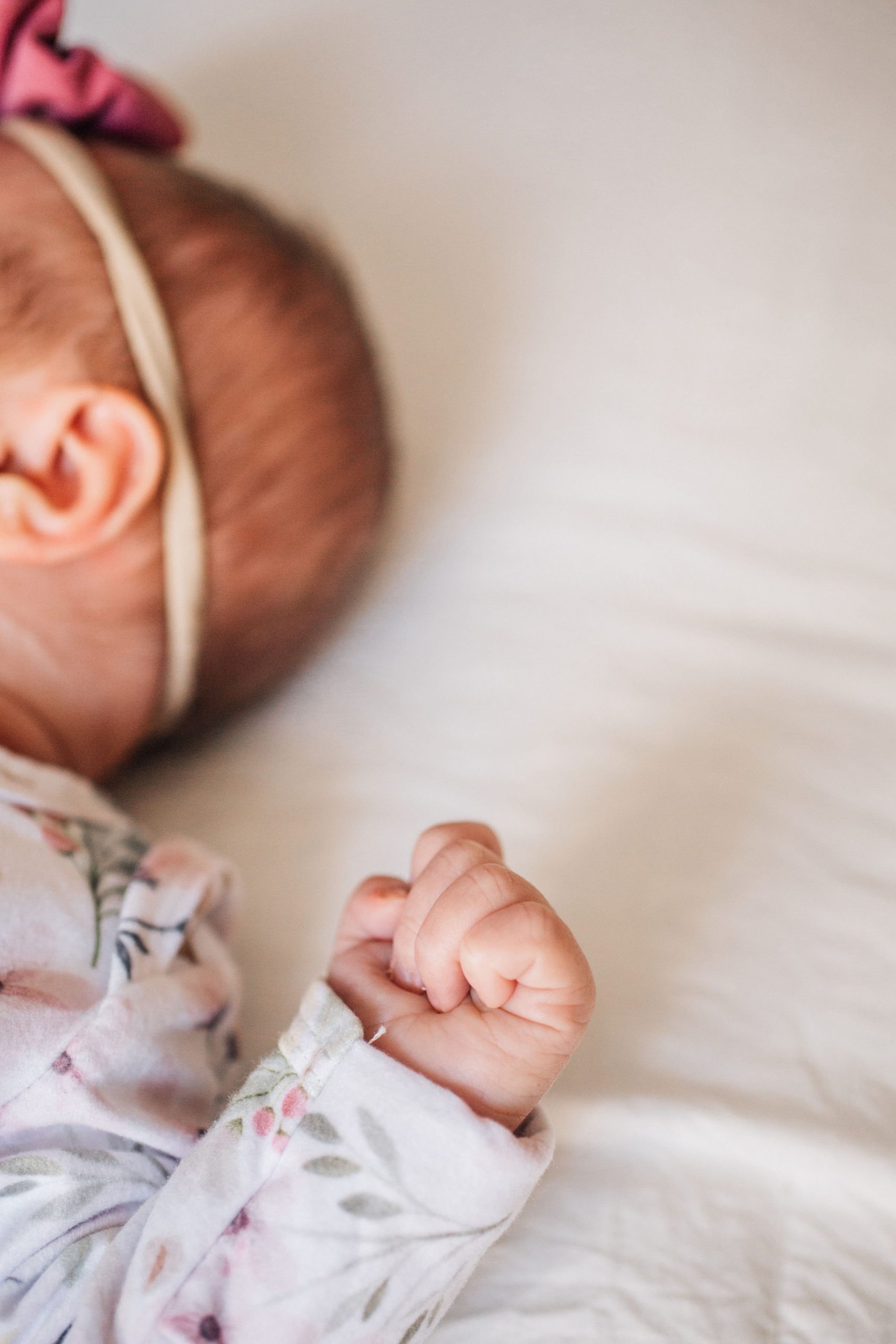 BrittanyNEWBORN-3 (1).jpg